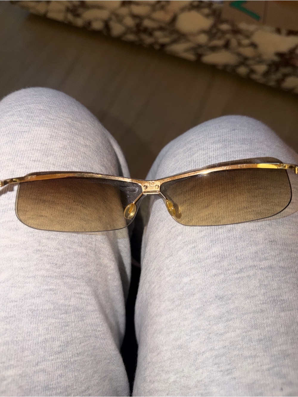 CHANEL Vintage 4043 Rimless Sunglasses - Picture 2 of 8